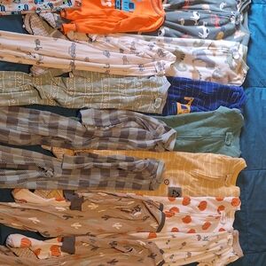 Lot of 16 - Boys Size 24 Months & 2T Toddler Pajamas Zip Up Long Sleeve Mix